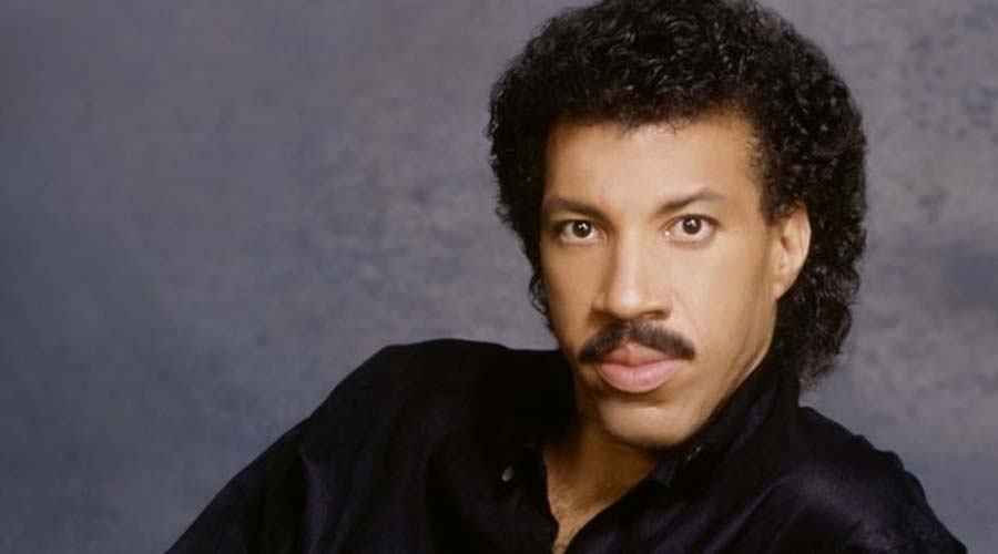 ABOUT LIONEL RICHIE……