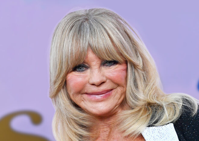 Caught on Camera! Goldie Hawn and Oliver Hudson’s Red Carpet Exchange Is the Talk of the Town.