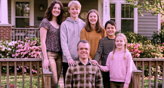 My Wife Left Me with Five Kids and a Broken Heart Ten Years Ago, but She Showed Up This Mother’s Day – What My Eldest Daughter Did Left Everyone Stunned