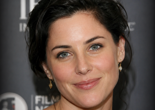 Actress and Film Producer Dies Aged 43, Leaving Behind Her Young Son