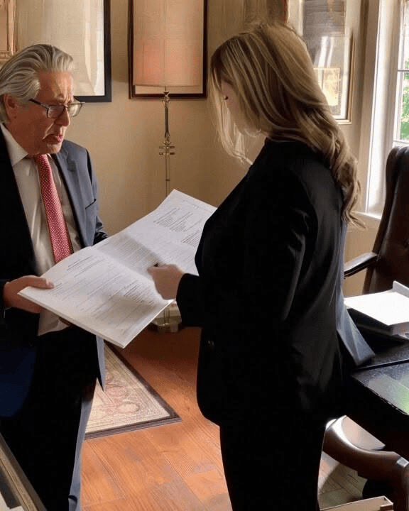 My Stepfather Left Me His $640K Estate While My Mom and Stepsister Got $5K Each – What They Did When the Will Was Read Shocked Me