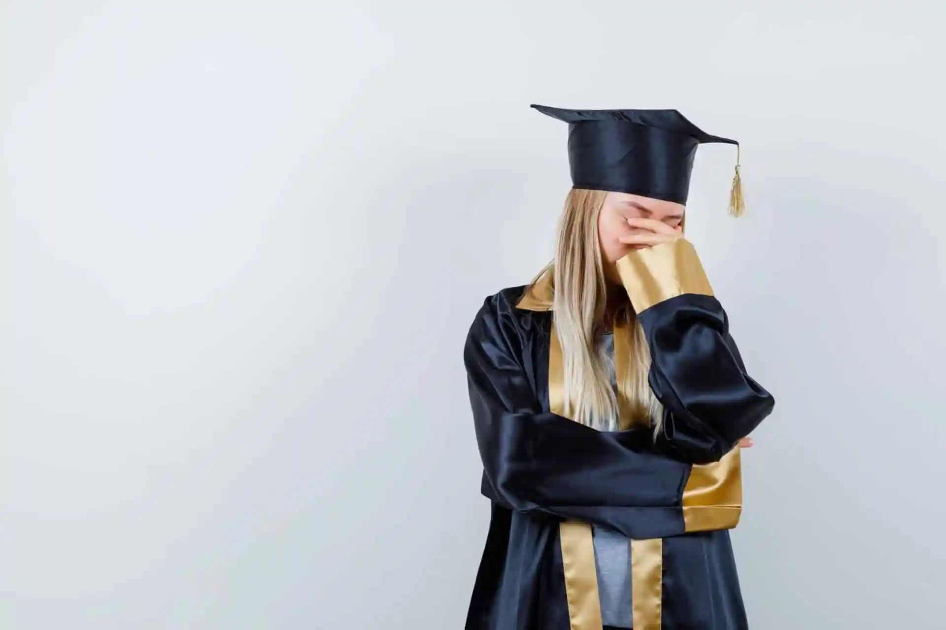 My Family Called Me a Loser at Graduation Until the Dean Announced My Harvard Medical Scholarship