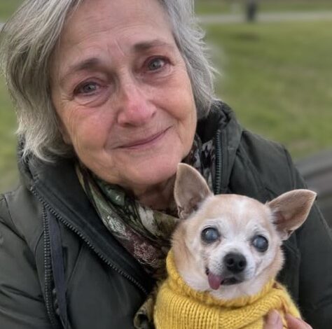A Cafe Owner Kicked Me and My Old Chihuahua Out of His ‘Pet-Friendly’ Cafe Because I Only Ordered Coffee – Then One Stranger Walked in and Asked Him a Question That Made Him Go Pale