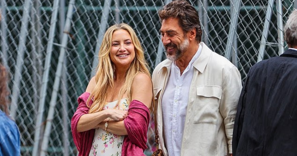 Two Hollywood Stars Spotted Together During a Casual Outing!: Can You Recognize Them?