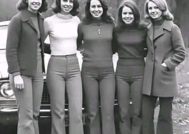 Girls in the 1970s: What Detail Do You Notice First in This Vintage Photo?