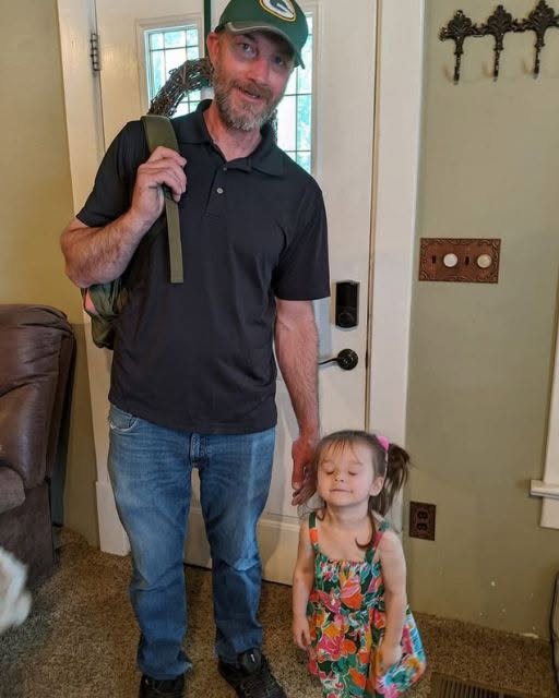 OUR DAUGHTER WAITS BY THE DOOR FOR HER DAD EVERY DAY—AND TODAY SHE NEARLY BROKE ME